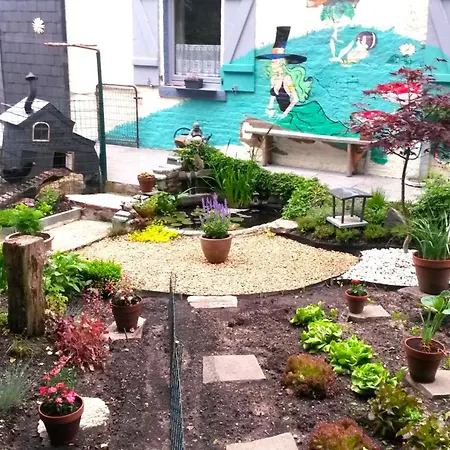 ホームステイ Aux Deux Amis スタヴロ