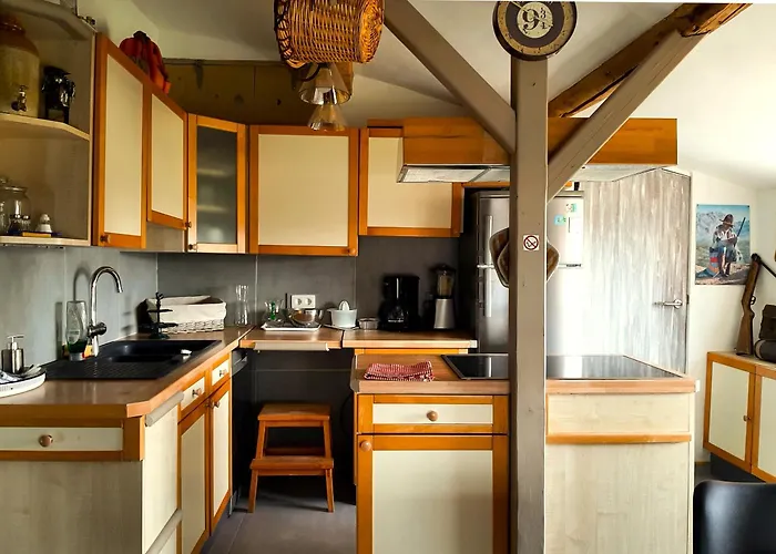 Aux Deux Amis Privatunterkunft